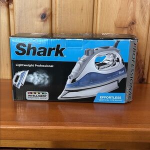 Shark Lightweight Professional Steam Iron - Blue and Silver